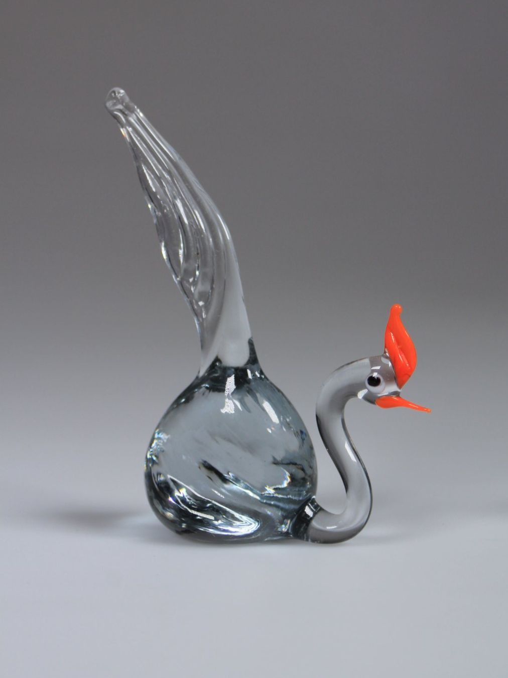 Murano Figurines: Murano Glas Schwan Figur klar mit rotem Schnabel – D'occasion à Basel par IRMAundFRED 1