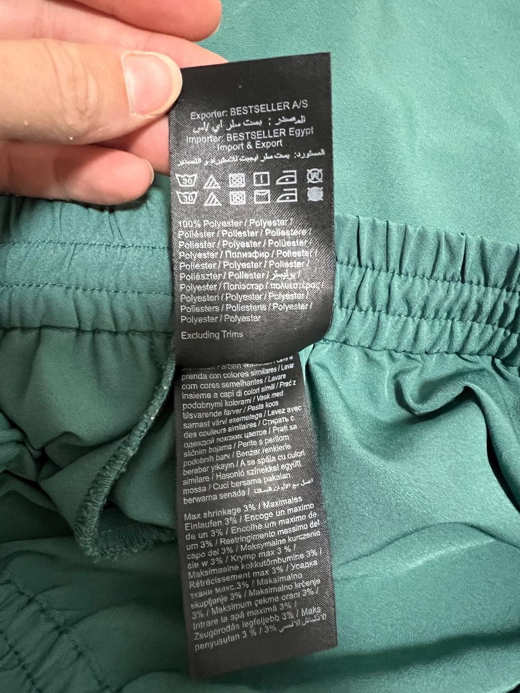 Vero Moda Pantalons: Shorts Vero Moda / Grösse L – D'occasion à Escholzmatt par mel_58wh 1