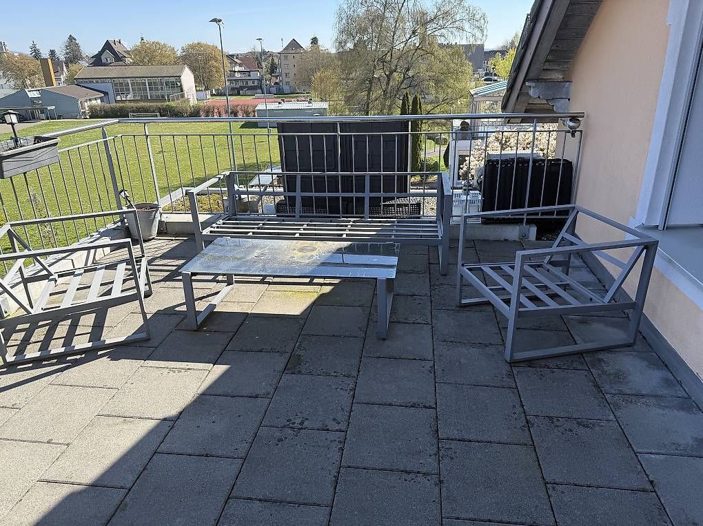 Set di tavolo e panche: Lounge und Tisch mit 6 Stühlen – Usato da Zuchwil venduto da fra_f5cp 4