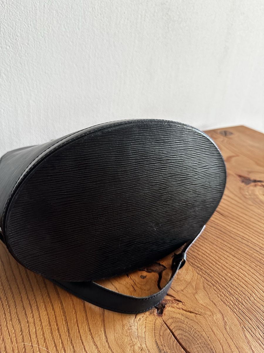 Louis Vuitton Borse da donna: Louis Vuitton Epi Cluny Black – Usato da Laupen ZH venduto da timxkel 6
