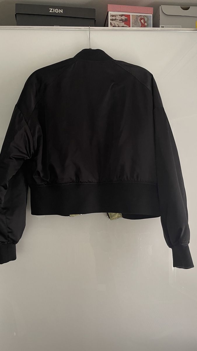Zara Giacche: Bomberjacke Zara Schwarz – Usato da Lausen venduto da sim_hgp6 1