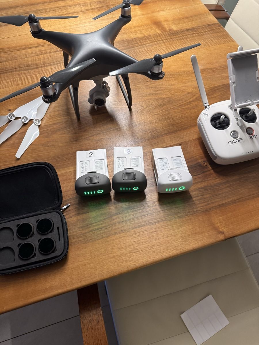 DJI Modellismo RC: DJI Phantom 4 PRO Professional Drone WM 331A mit 3 Batterie – Usato da zunzgen venduto da jasminka75 1