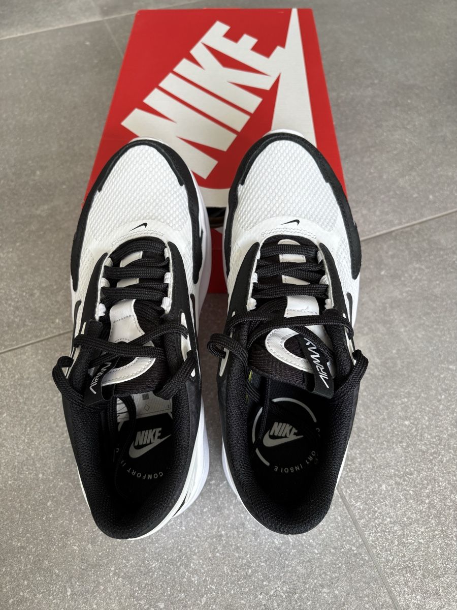 Nike Damenschuhe: Nike Air Max Bolt 38.5 - like new – Neu (gemäss Beschreibung) aus Poliez-le-Grand von mila011 2