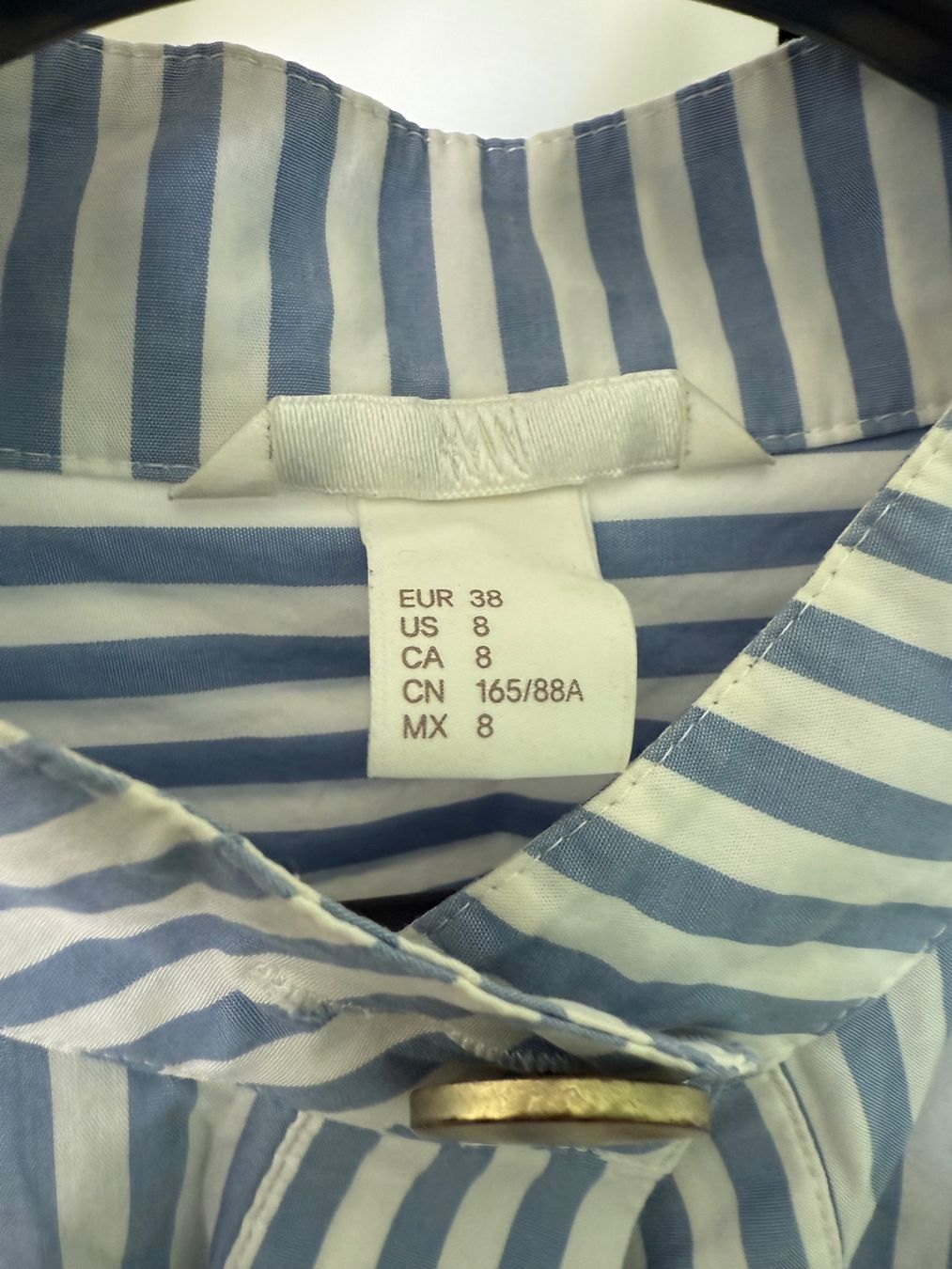 H&M Blusen: Spezielle Bluse mit Streifen, Grösse 40 – Gebraucht aus Olten von smashbox 4