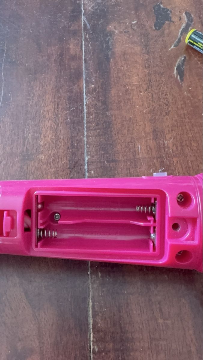 Giocattoli: Microphone rose Barbie "Pink Rocks" pour enfant – Usato da Vufflens-la-Ville venduto da newlifegva 4