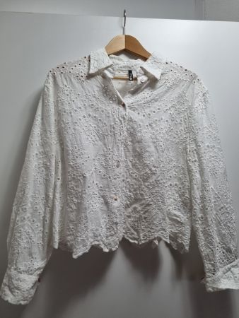 Schöne Spitzen Bluse Shirt weiss L NEU