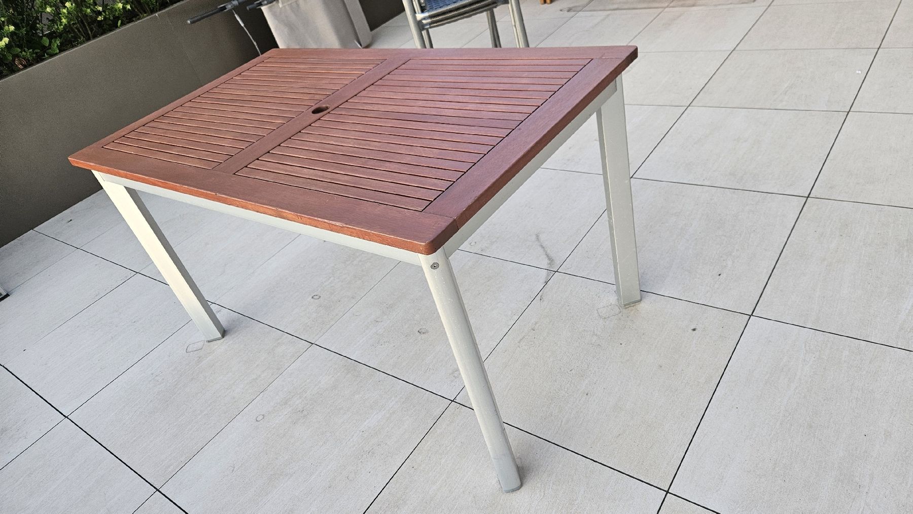 Tavoli: Table d'exterieur – Usato da Romont FR venduto da fra_d9wf