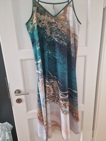 Sommerkleid mit Umhang  Gr. XL tolles Muster, neuwertig