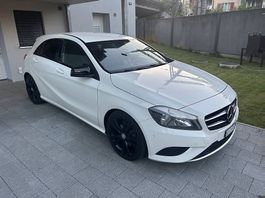 MERCEDES BENZ A180 BlueEF