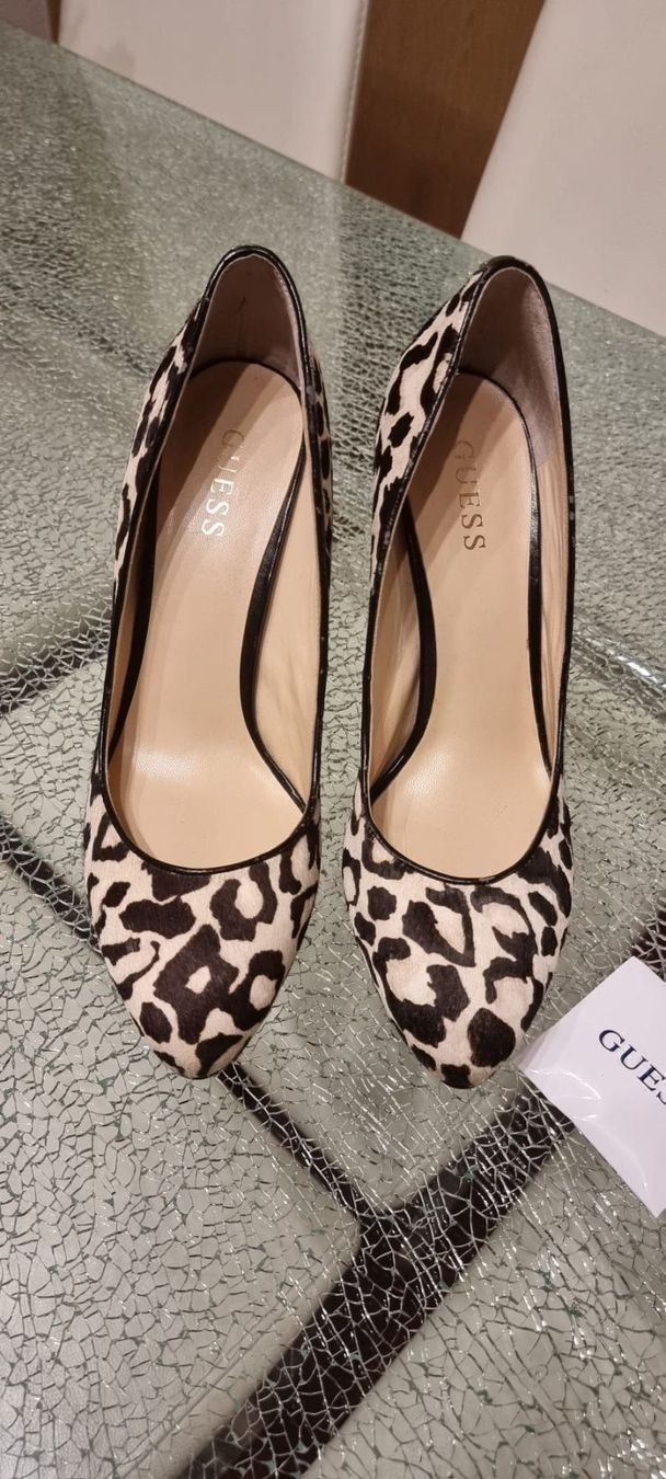 Guess Damenschuhe: Guess Gr. 40 – Gebraucht aus Luzern von Edii025