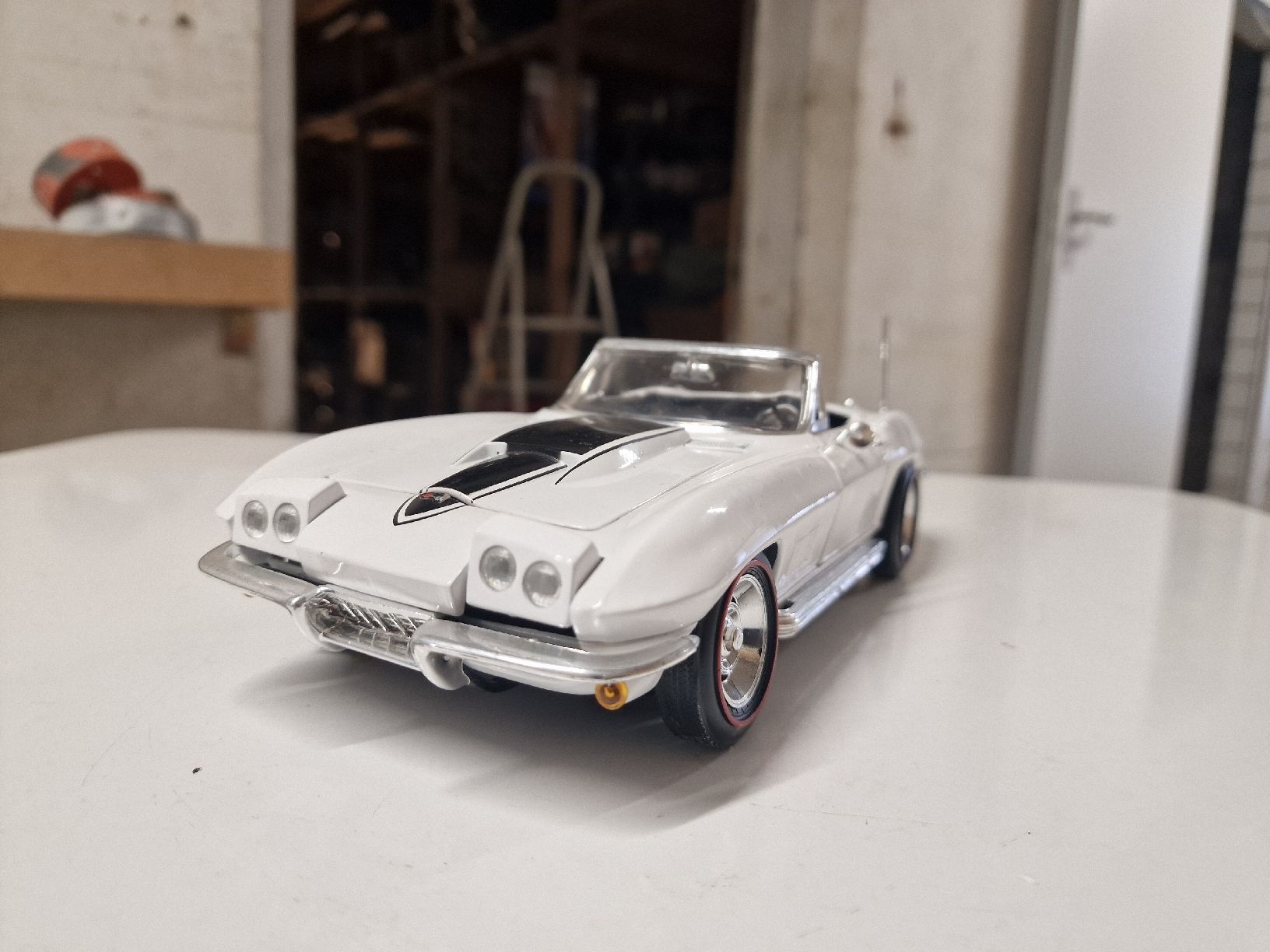 AMT/ERTL Modellini d'auto: Chevrolet Corvette C2 Cabriolet  – Nuovo (secondo la descrizione) da Alberswil venduto da R21Turbo