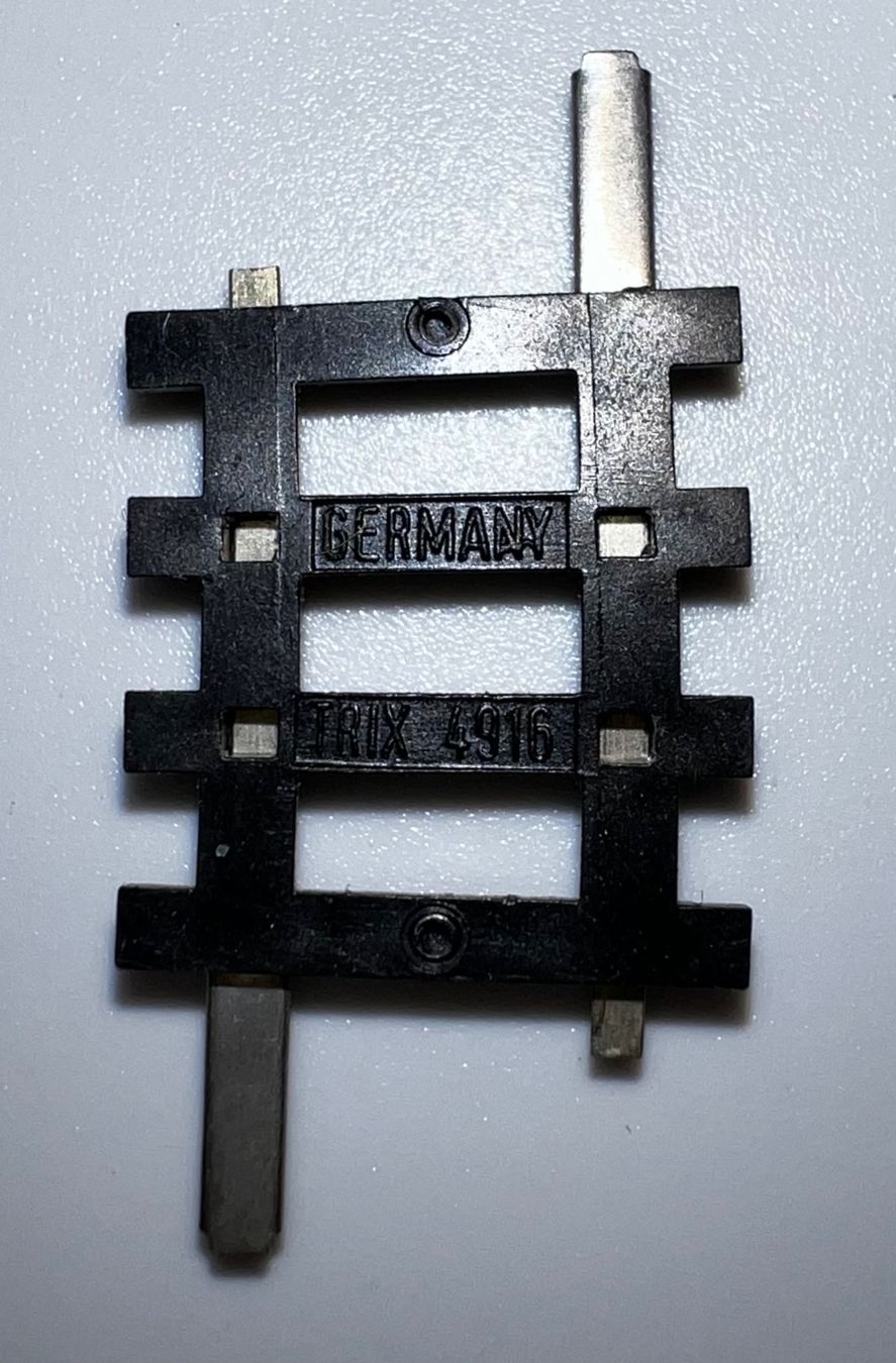 Trix Modellini di ferrovie: Minitrix Spur N, Gleis gebogen , 4916 – Usato da Basel venduto da jonnyhaas 1