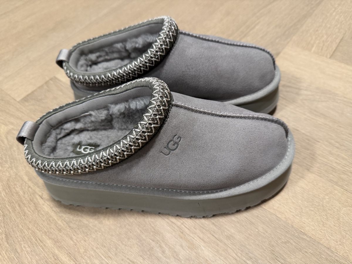 Ugg Damenschuhe: UGG Tazz Slippers Schuhe Grösse 39 – Gebraucht aus Zollikofen von Danijela1983