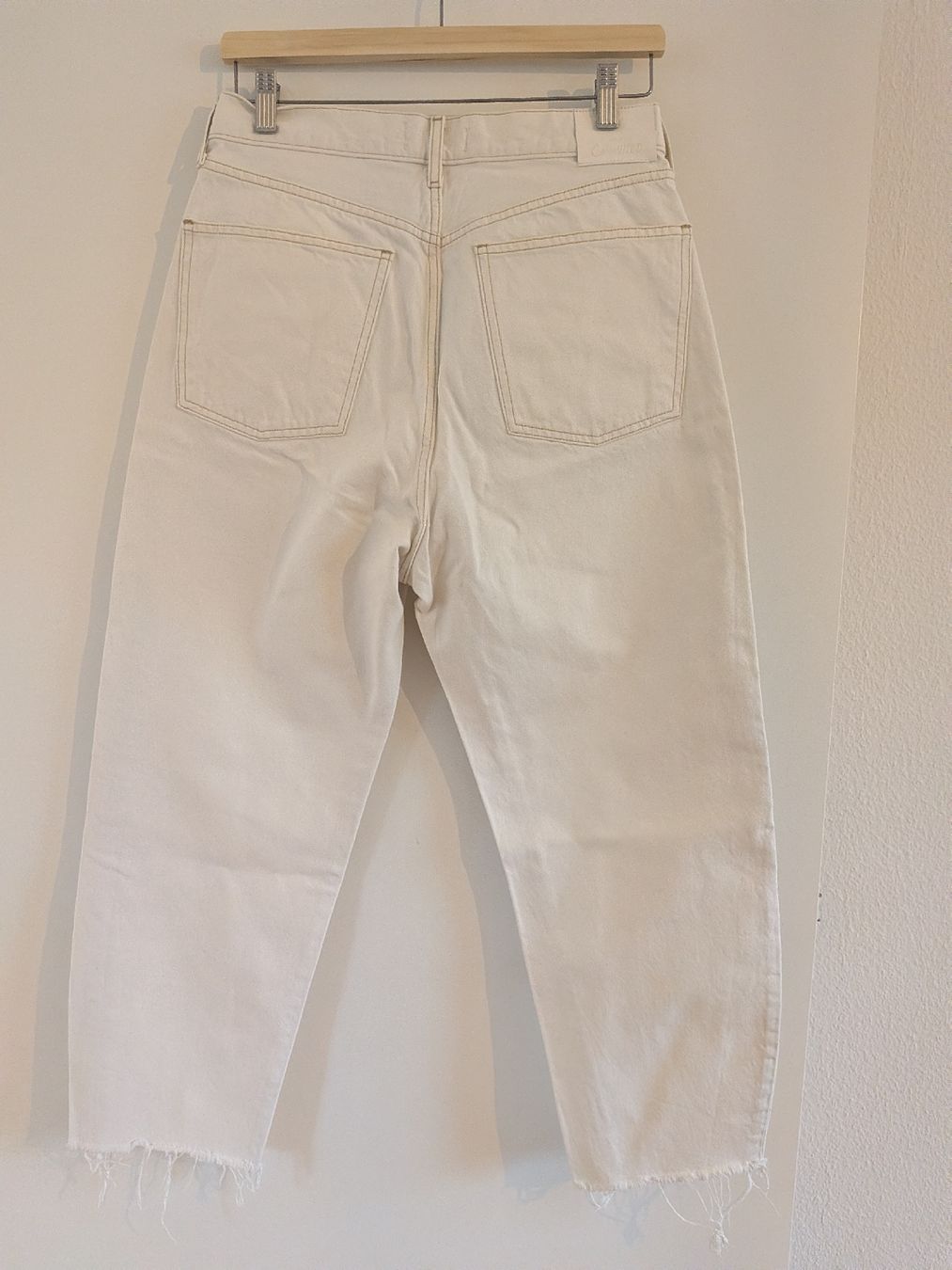Mango Jeans: Mango White Denim Jeans Size EU36 – Gebraucht aus Wettingen von ann_hzb5 1