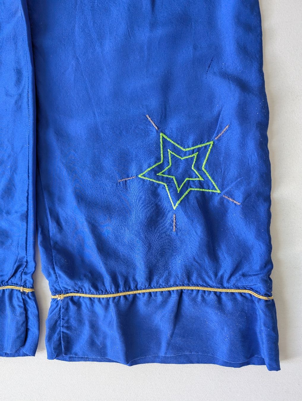 Forte Forte Hosen: Seidenhose von forte_forte – Gebraucht aus Basel von Kunstbild 1