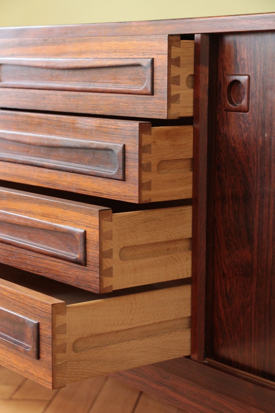 Cassettiere: Sideboard Johannes Andersen – Usato da Basel venduto da perpetuum_moebel 4