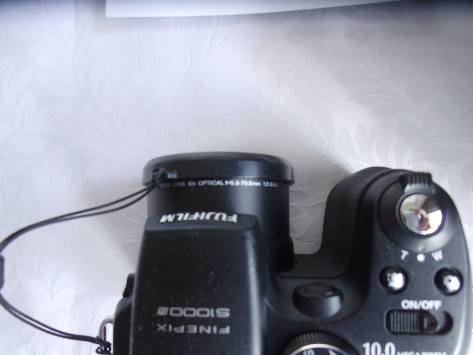 Fotocamera: Kamera Digital Fine Pix 1000fd – Usato da Walenstadt venduto da Pluisa 6