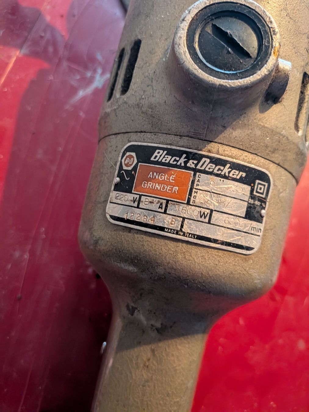Smerigliatrici & Lucidatrici: Grosser Winkelschleifer Black & Decker – Usato da Lyss venduto da Spartan76 1