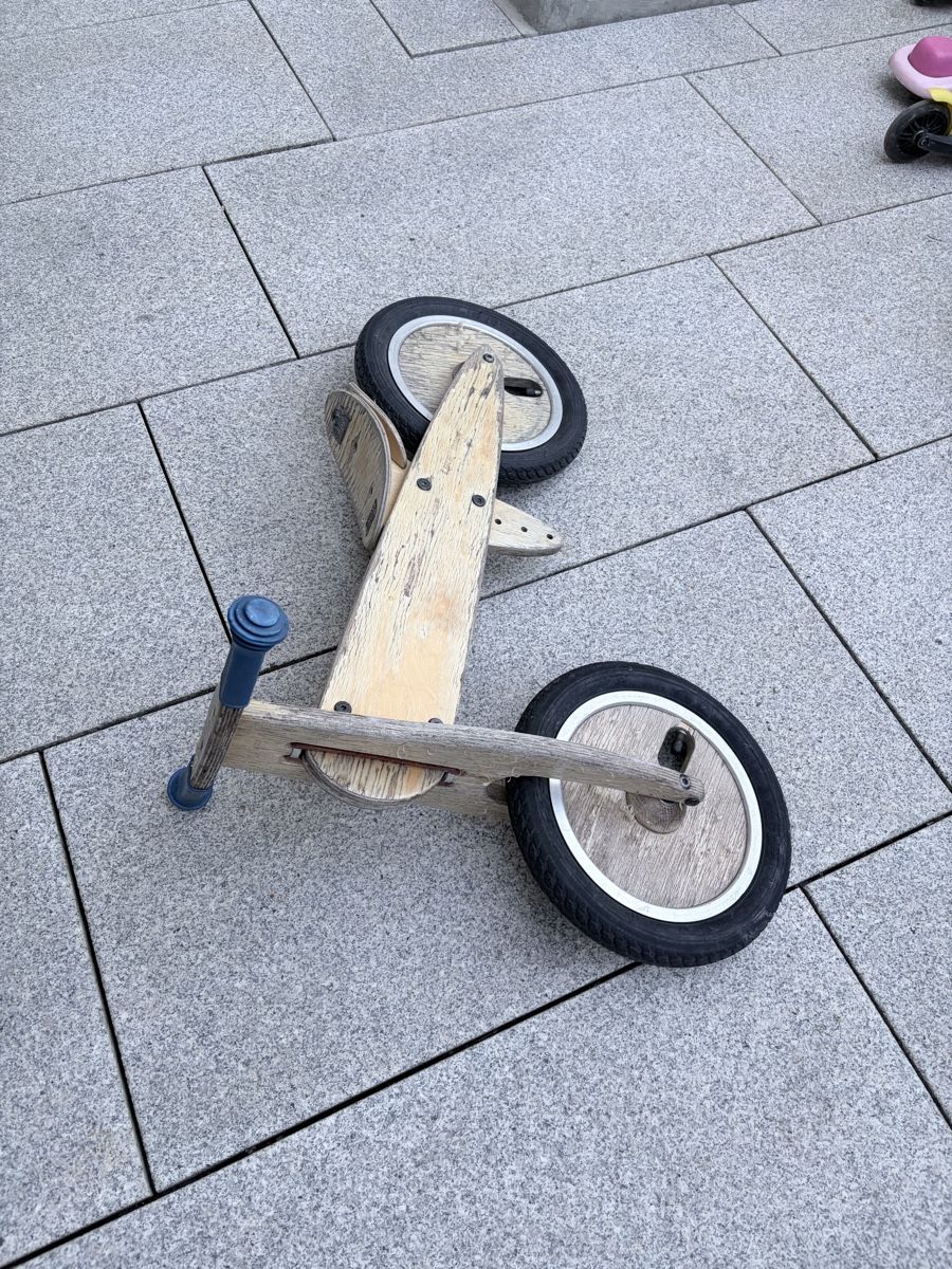 Likeabike Fahrzeuge für Kinder: Likeabike Laufrad Holz – Gebraucht aus Bern von lpetho 1