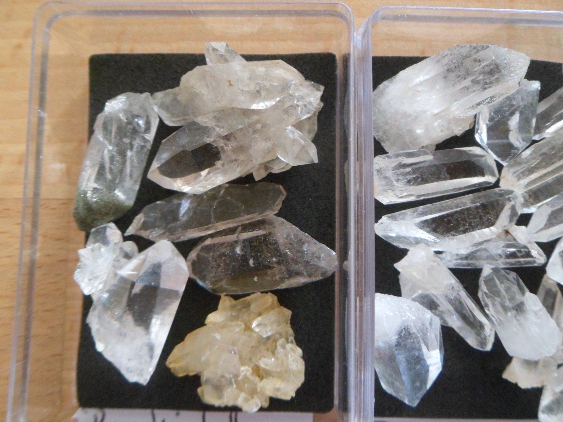 Minerali & Pietre curative: Bergkristalle Schweiz – Usato da Affoltern am Albis venduto da Fossil60 1