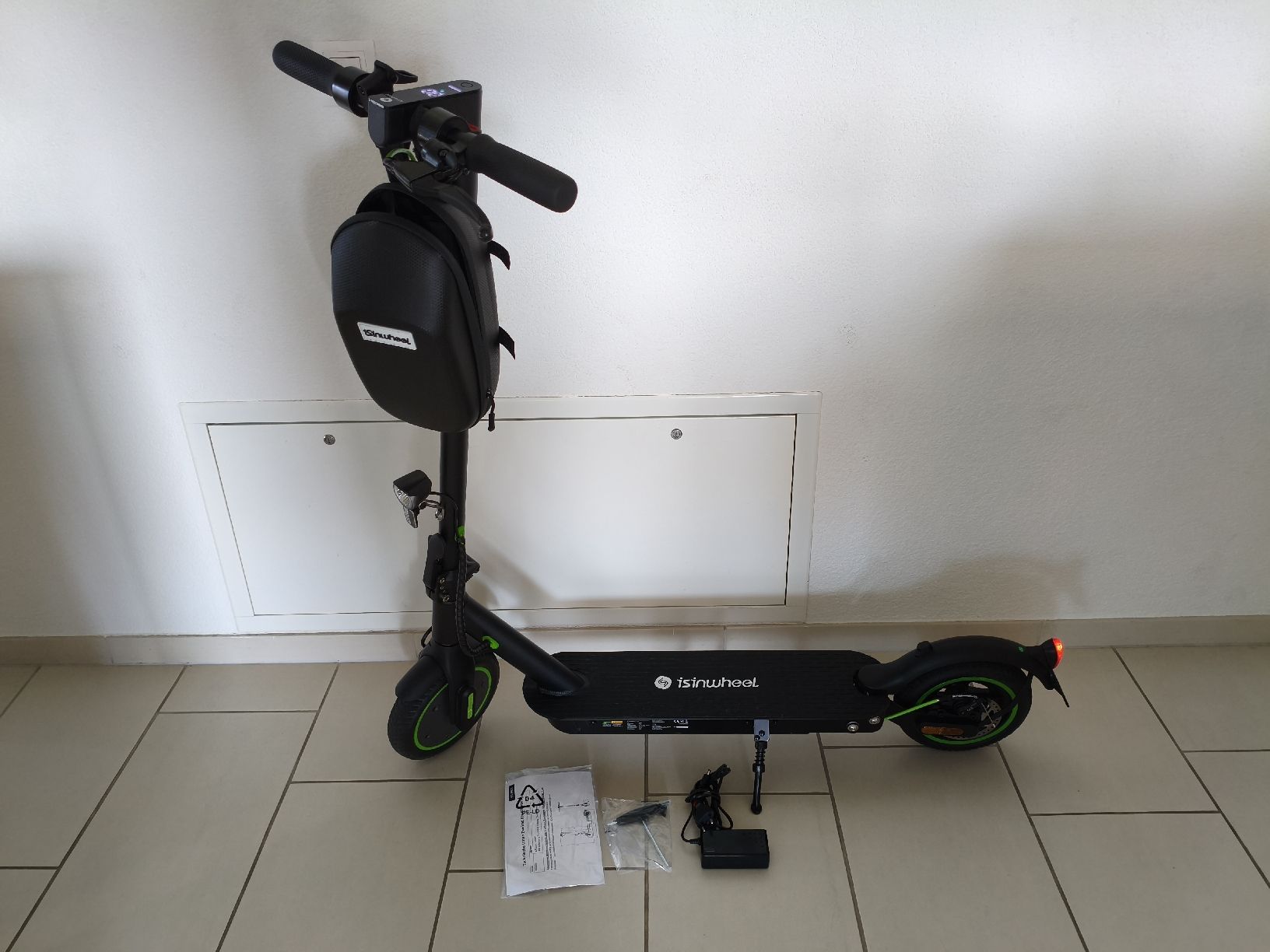 Kickboard: 🔥Neuwertiger E-Scooter von isinwheel S9 Pro NP war 250.-🔥 – Nuovo (secondo la descrizione) da Dintikon venduto da Spumen