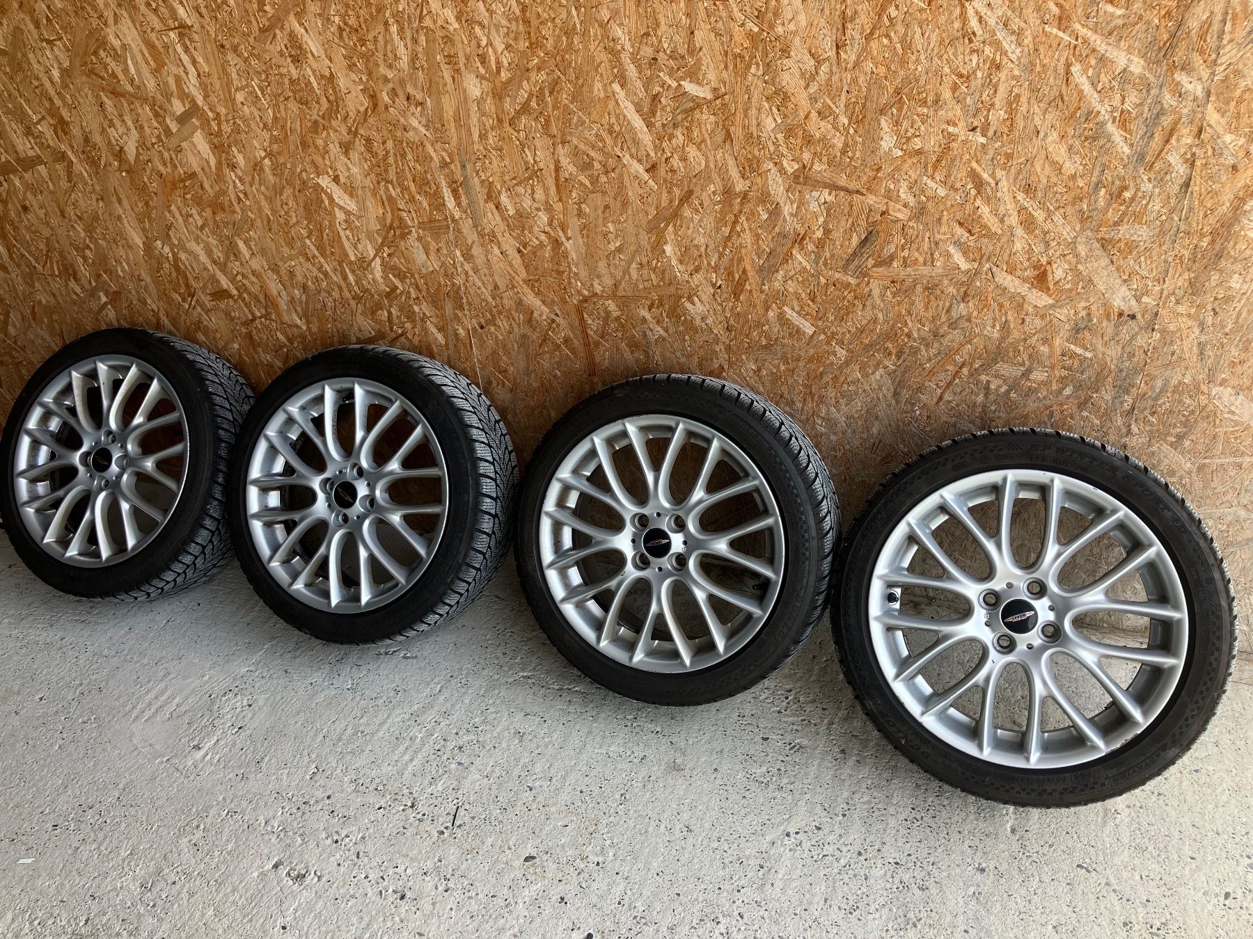 Mini Pneumatici & Ruote complete: Mini JCW Winterräder – Usato da Schwyz venduto da 11MM11