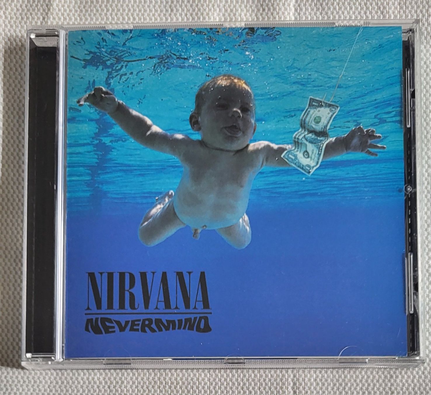 CDs: Nirvana - Nevermind – Gebraucht aus Villars-sur-glane von Epsilonhike