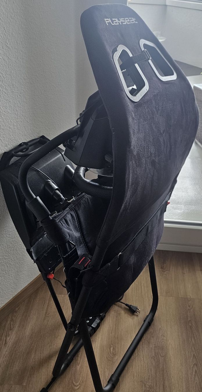 Sony Giochi: Playseat Rennspiel-Sitz inkl. Logitech G29 – Usato da Luzern venduto da sic_c2fn