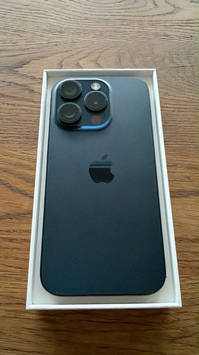 Apple Handys / Smartphones: iPhone 15 Pro Max 128 GB Blue Titanium – Gebraucht aus Grossaffoltern von dan_9s2z