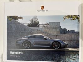 Brochure PORSCHE 911 type 992 de 11/2018 - état neuf