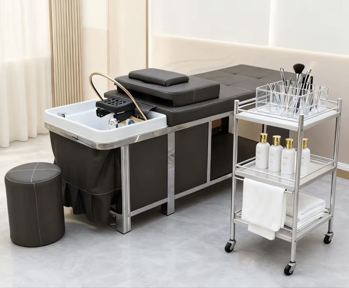Lettini & sedie per cosmetici: Head Spa Liege schwarz neu  – Nuovo e nell'imballaggio originale da Flaach venduto da mireena02