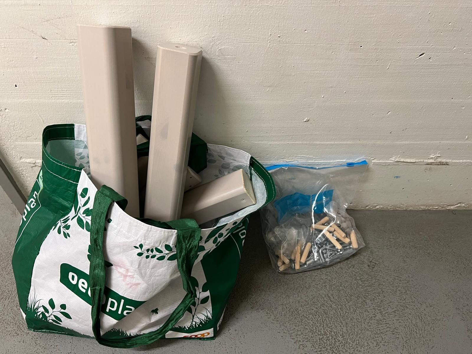 Flexa Letti: Kinderbett Flexa 90x200 cm, grau mit passender Matratze – Usato da Zürich venduto da BCM23 5