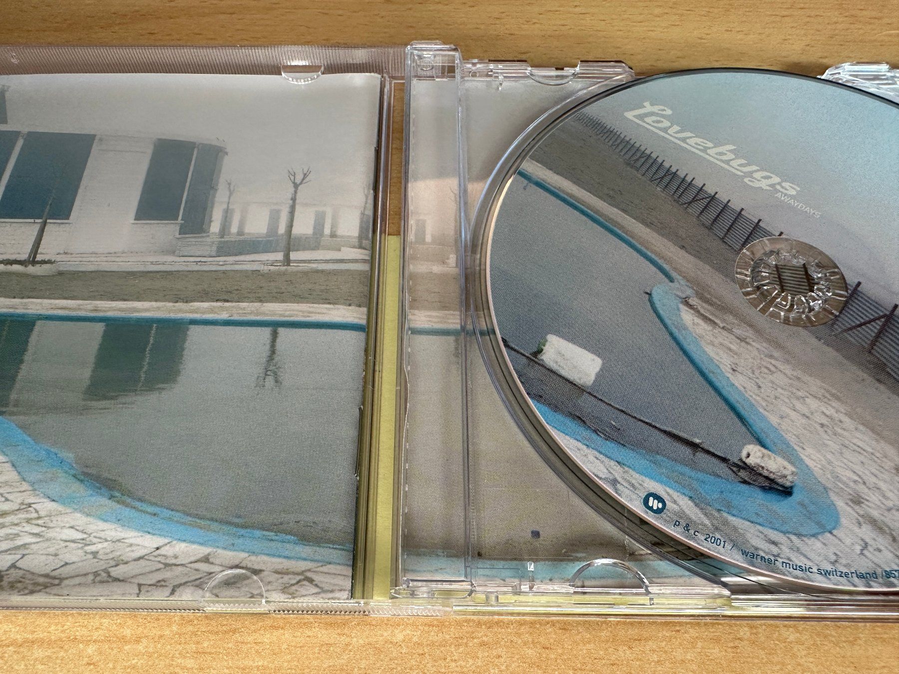 CD: Lovebugs – Awaydays – Usato da Rikon im Tösstal venduto da Alpenmutz 2