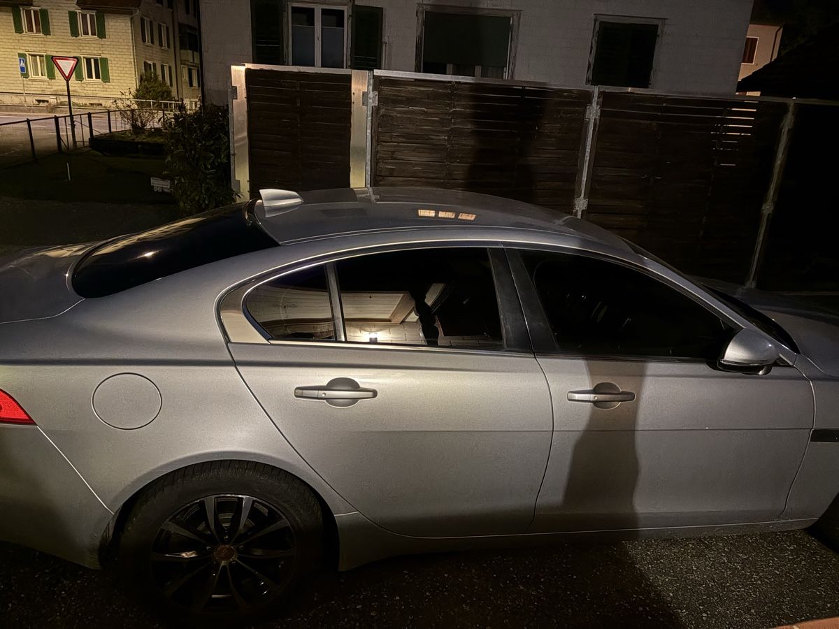 Jaguar Automobili: Jaguar XE – Usato da Freienbach venduto da suj_6q9h 1