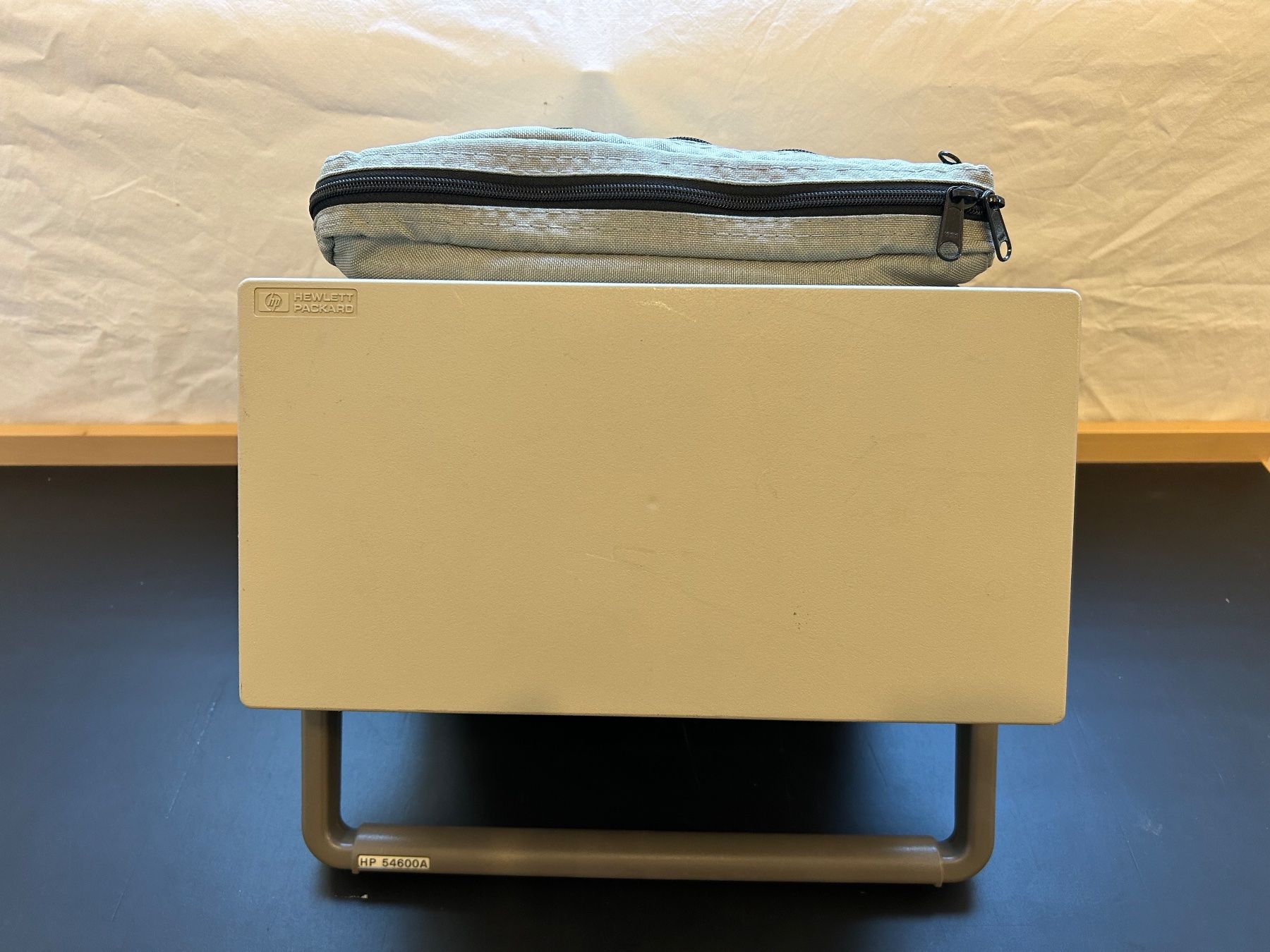 Hewlett Packard Misurare: Oszilloskop Hewlett Packard 54600A 100MHz 2 Channel – Difettoso da Zürich venduto da LuZ_8005 2