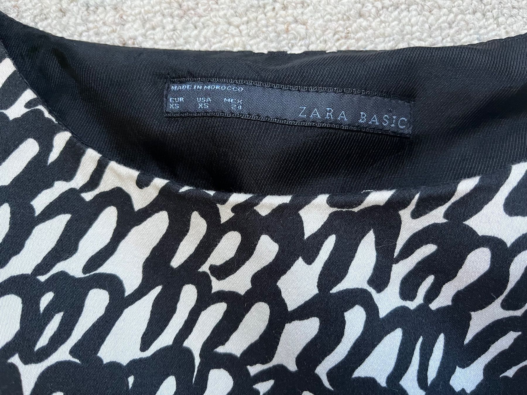 Zara Vestiti: Robe courte " Zara basic " kurzes Kleid – Usato da Echandens venduto da pepite30 2