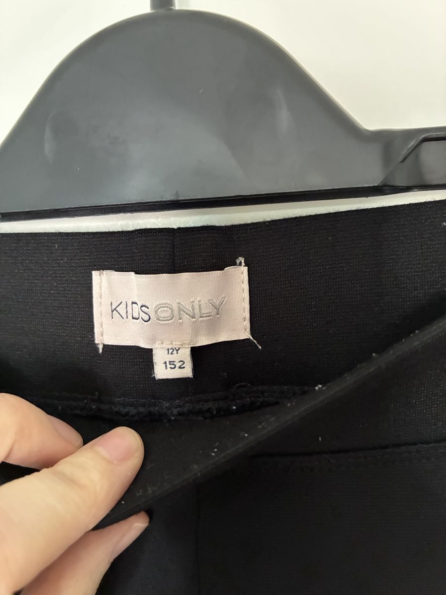 Only Pantaloni: KidsOnly Stoffhose 152 – Usato da Wädenswil venduto da Gilmored83 1