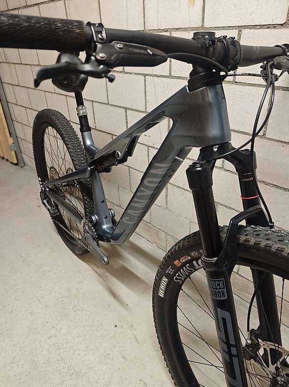 Biciclette: Canyon Lux Trail CF9 gr. M – Usato da Chur venduto da Armstrong02 2