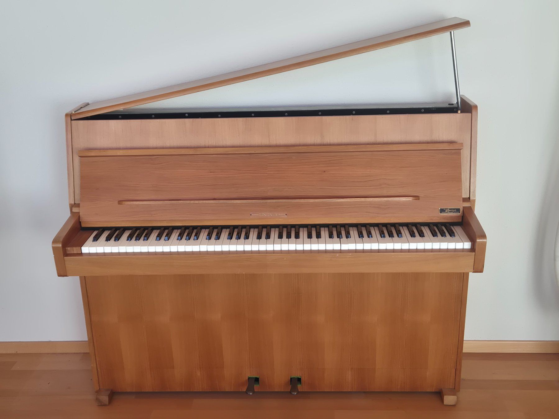 Strumenti musicali: Klavier Lindner – Usato da Langenbruck venduto da zwahlenA