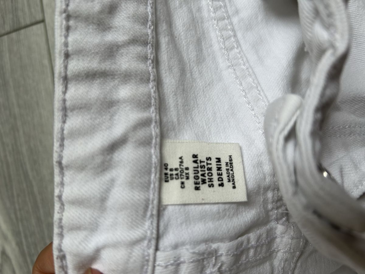 H&M Jeans: Short blanc H&M, taille 40 – Gebraucht aus Genève von and_k79x 5