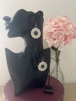 Elegante Ohrringe schwarz/weiss