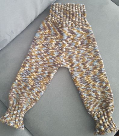 TAILLE 68 - HOSE NEU - HANDARBEIT