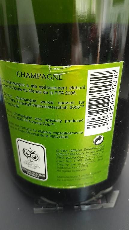 Vino: FIFA World Cup 2006 Champagne – Nuovo e nell'imballaggio originale da Schwerzenbach venduto da Aura888 4