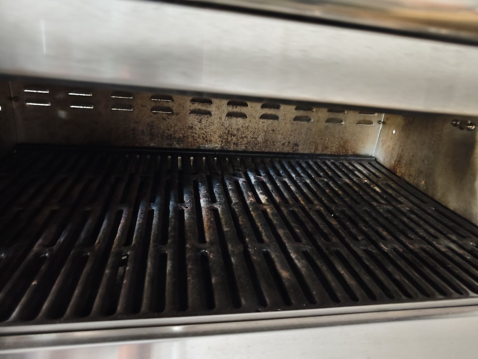 Grils: Grill – D'occasion à Zufikon par Ayla2018 1