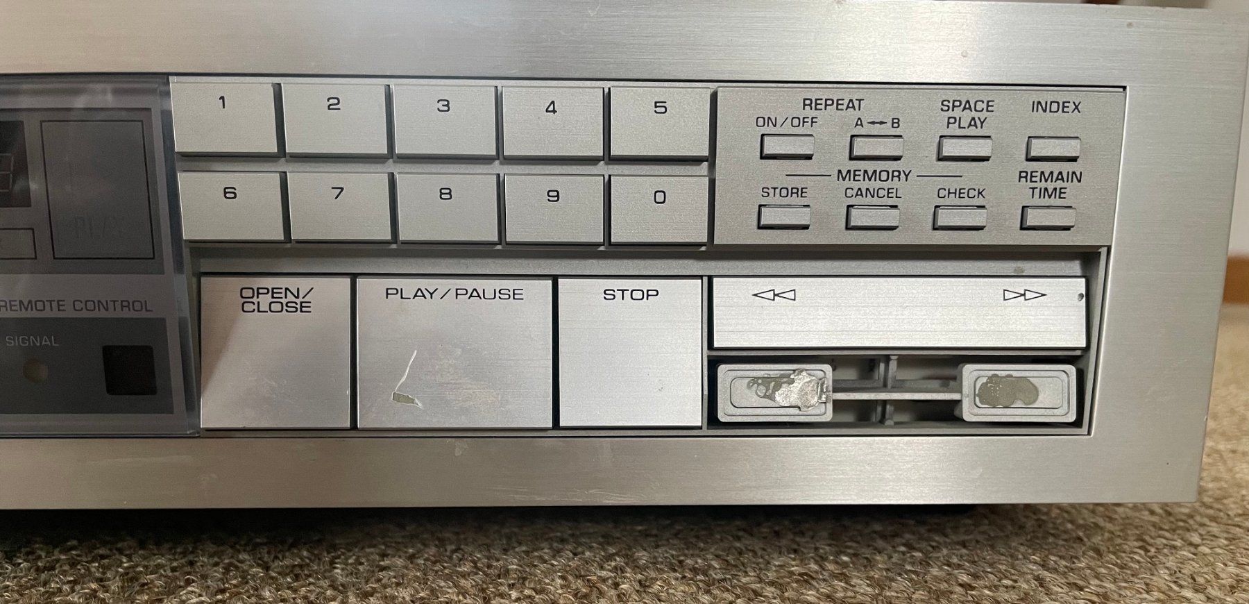 CDs: CD-Player Yamaha – D'occasion à Opfikon par golomb 3