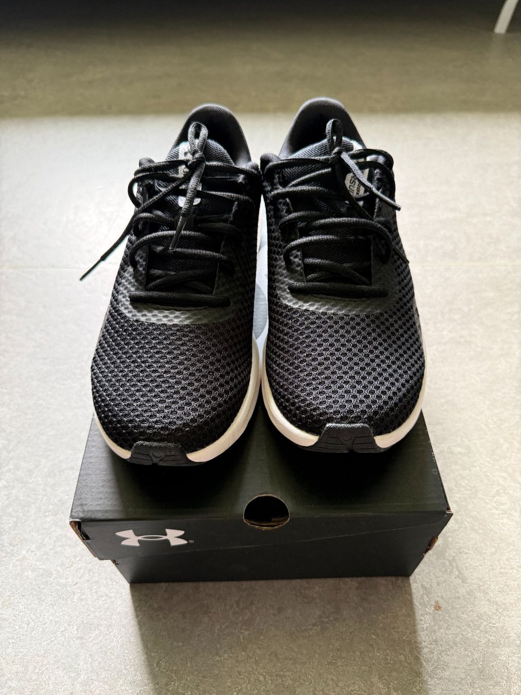 Under Armour Scarpe da uomo: Under Armour Charged Pursuit – Nuovo e nell'imballaggio originale da Winterthur venduto da khalilaliev 1