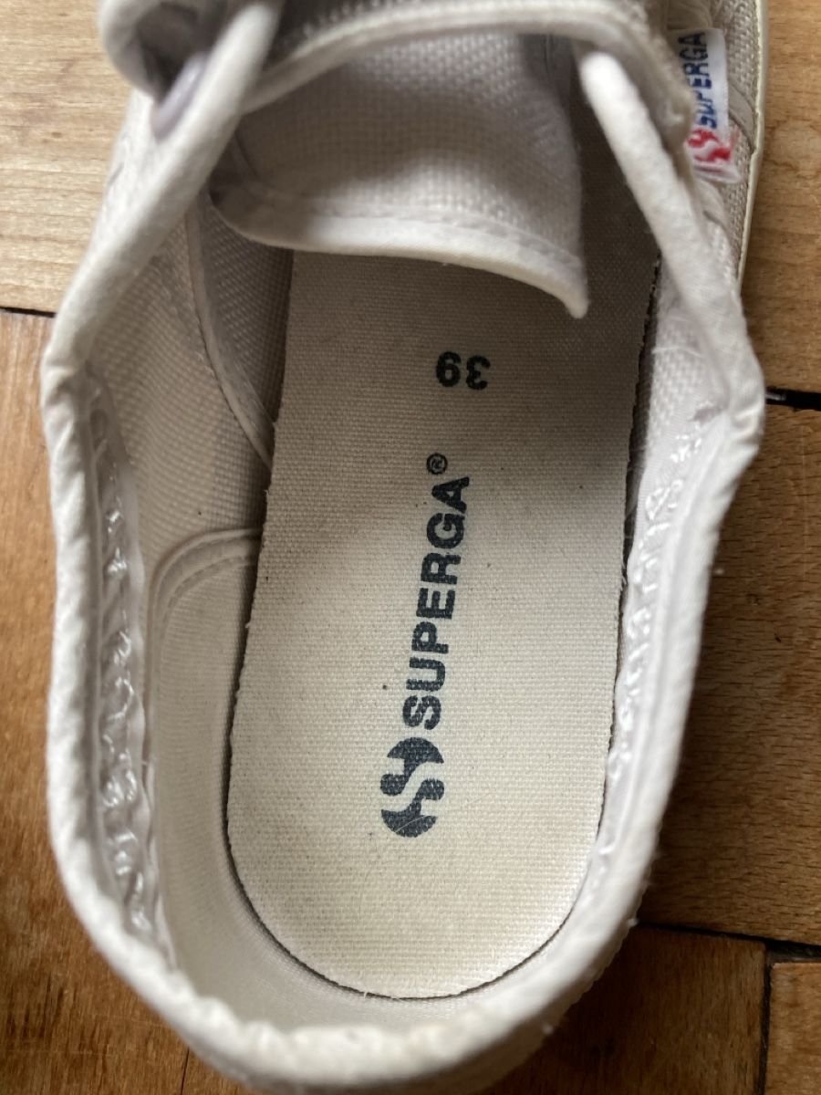 Superga Scarpe da uomo: Weisse Superga Sneakers mit Klettverschluss – Usato da Luzern venduto da nisssa 3