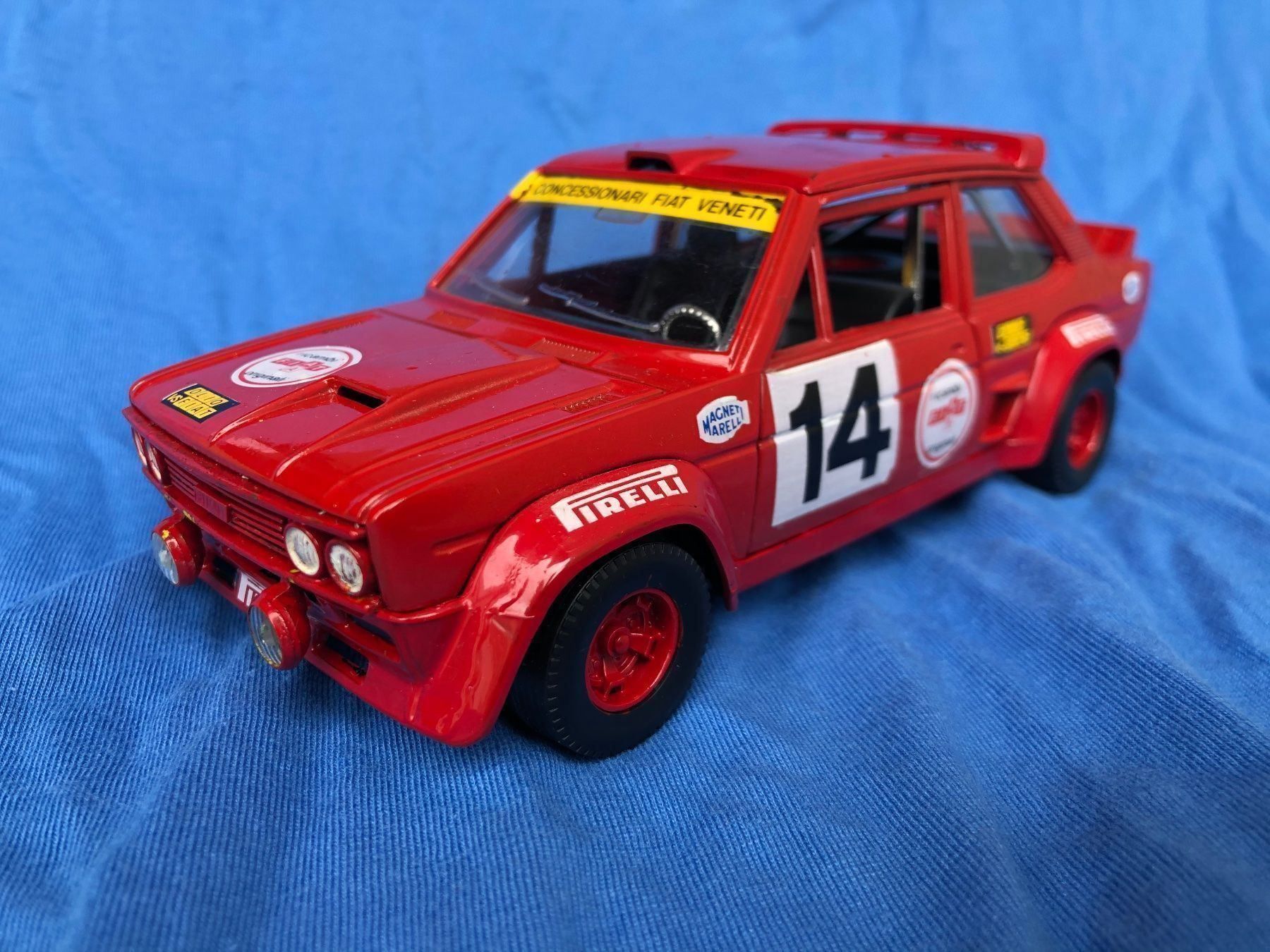 Fiat Modellautos: Fiat 131 abarth rally italia Oldtimer – Gebraucht aus Reinach AG von rares75