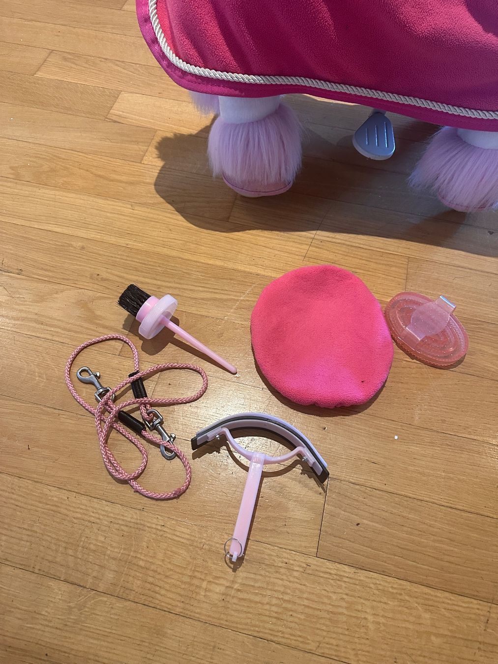Spielzeuge: PonyCycle Einhorn – Gebraucht aus Zürich von cla_5fmn 1