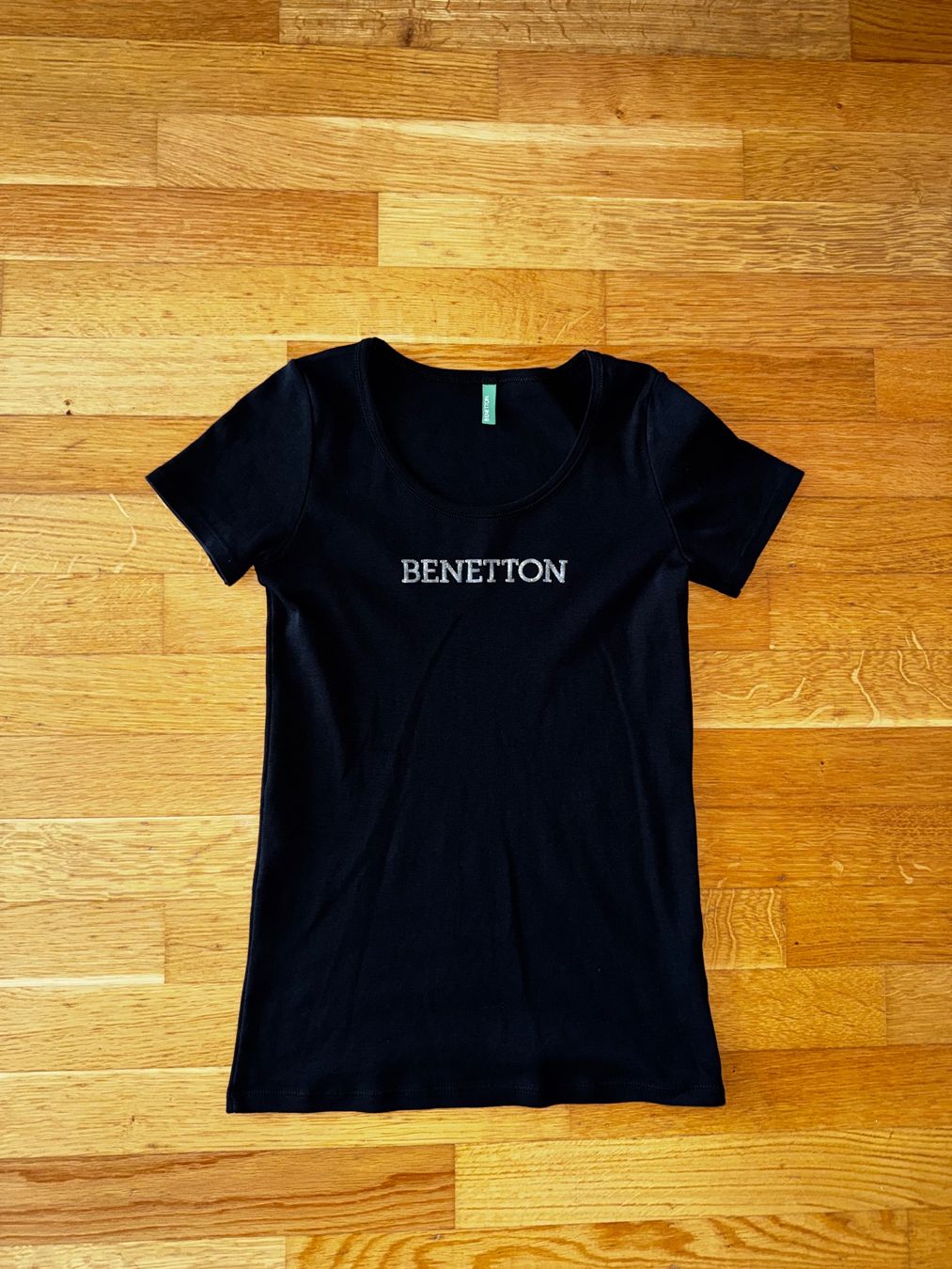 Benetton T-shirts: Benetton T-Shirt Damen Gr.S – Neuf (Voir description) à Bettlach par Tradenet100